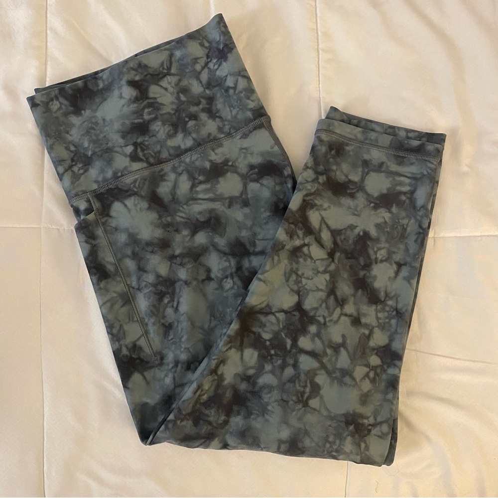 Athleta Salutation Stash Pocket II